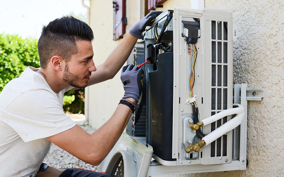 l'électricien Le Pecq